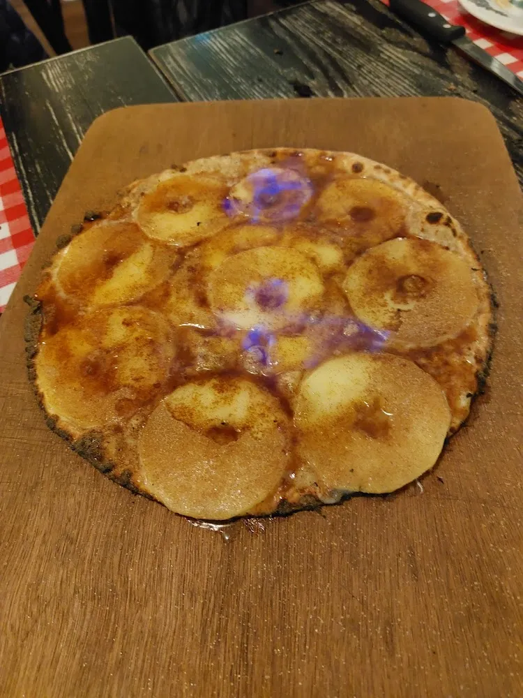 Tarte Flambée Aux Pommes Et Calvados